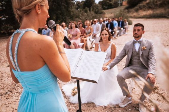 Freie Hochzeit Krefeld Butterfly Wedding Events – gesehen bei frauimmer-herrewig.de