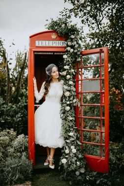 Telefonzelle für Hochzeitsfotos - Foto: ©ohlucywedding – gesehen bei frauimmer-herrewig.de