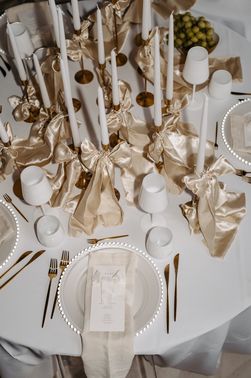 Hochzeitsplanung Tischdekoration 3 Weddings by Alica Maria Smyk – gesehen bei frauimmer-herrewig.de