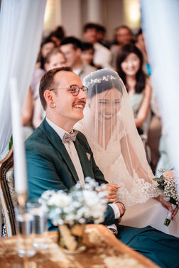 Brautpaar freie Trauung von Magdalena Hommann – gesehen bei frauimmer-herrewig.de Brautpaar freie Trauung von Magdalena Hommann – gesehen bei frauimmer-herrewig.de