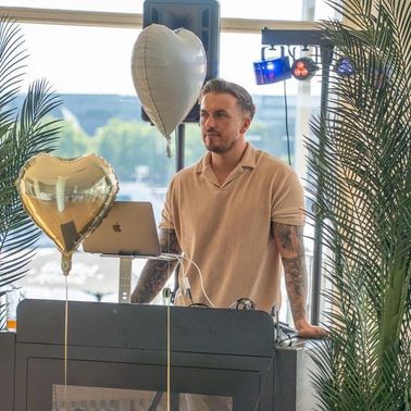 DJ Hochzeit DJ TEE ONE – gesehen bei frauimmer-herrewig.de