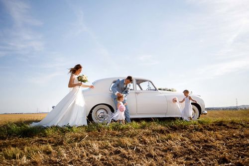 Vintage-Hochzeit im Golfclub in Köln: Eine Familie heiratet
