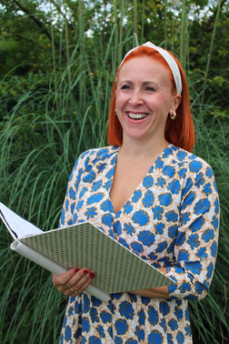 Freie Trauung mit Traurednerin Magdalena Hommann – gesehen bei frauimmer-herrewig.de Freie Trauung mit Traurednerin Magdalena Hommann – gesehen bei frauimmer-herrewig.de