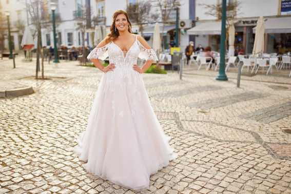 Plus Size Brautmode Siegburg ADORNIA BRAUTMODE – gesehen bei frauimmer-herrewig.de