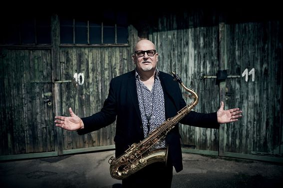 Saxophonist Bernd Delbrügge – gesehen bei frauimmer-herrewig.de