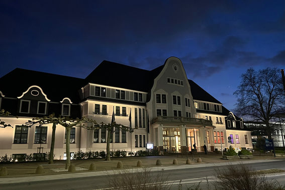 Kasino lev blauestunde 2023 – gesehen bei frauimmer-herrewig.de