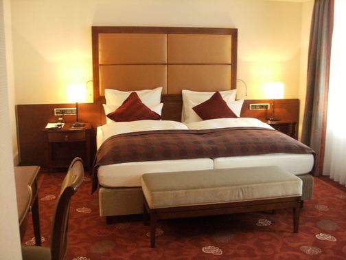 Hotelzimmer der Hochzeitslocation – gesehen bei frauimmer-herrewig.de
