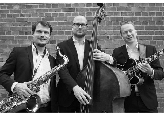 Vintage Jazz Trio sw – gesehen bei frauimmer-herrewig.de Vintage Jazz Trio sw – gesehen bei frauimmer-herrewig.de