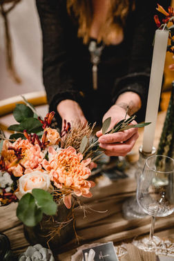 Blumendeko Hochzeit – gesehen bei frauimmer-herrewig.de