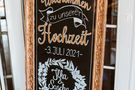 Willkommenstafel für Hochzeit – gesehen bei frauimmer-herrewig.de