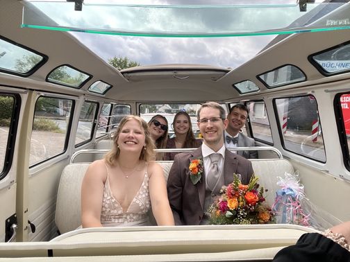 VW Bus Hochzeit Koeln – gesehen bei frauimmer-herrewig.de