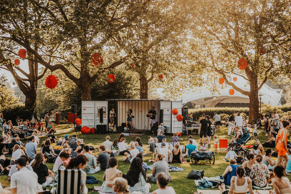 Grugapark Parkvibes26 9051 2 – gesehen bei frauimmer-herrewig.de Grugapark Parkvibes26 9051 2 – gesehen bei frauimmer-herrewig.de