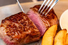 Steak und Pommes im Gewölbe³ – gesehen bei frauimmer-herrewig.de