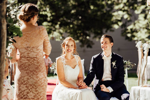 Von der ersten Kontaktaufnahme bis zur Hochzeit – so entsteht eine freie Trauung