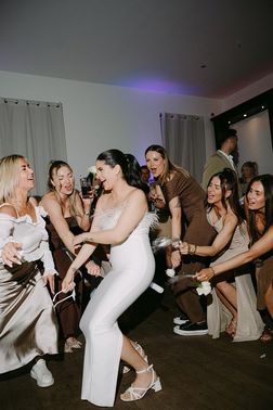 Hochzeitsparty DJ TEE ONE – gesehen bei frauimmer-herrewig.de