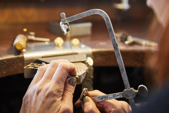 06 Schmuck Koeln – gesehen bei frauimmer-herrewig.de 06 Schmuck Koeln – gesehen bei frauimmer-herrewig.de