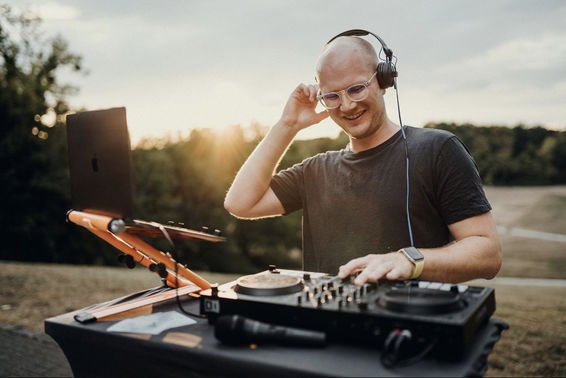 DJ Borris Koeln – gesehen bei frauimmer-herrewig.de