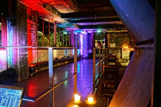 Hochzeitsparty mit DJ im Zollverein – gesehen bei frauimmer-herrewig.de