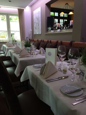 Restaurant der Hochzeitslocation – gesehen bei frauimmer-herrewig.de