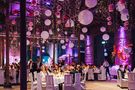 Hochzeit runde Tische Klosterhof Knechtsteden – gesehen bei frauimmer-herrewig.de