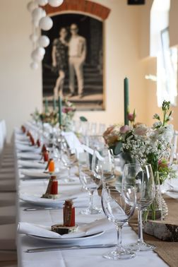 Tischdekoration Hochzeit Ahrtal alvitha – gesehen bei frauimmer-herrewig.de