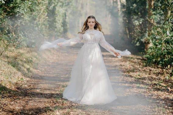 Brautkleid Nachhaltige Hochzeit federleicht Hochzeiten – gesehen bei frauimmer-herrewig.de