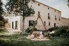 Ceremony setting finca Mallorca Sarah Fudali Weddings – gesehen bei frauimmer-herrewig.de