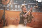 Saxophonist auf Open-Air-Party – gesehen bei frauimmer-herrewig.de