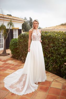 Brautkleid mit Schleppe – gesehen bei frauimmer-herrewig.de