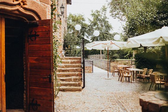 Terrasse der Burg – gesehen bei frauimmer-herrewig.de