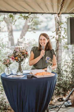 Traurednerin Sarah Swars – gesehen bei frauimmer-herrewig.de