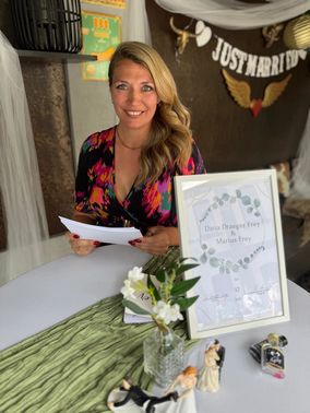 Traurednerin Solingen Wenn Liebe spricht – gesehen bei frauimmer-herrewig.de