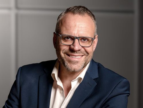 Freier Redner Nordhessen Johannes Langendorf – gesehen bei frauimmer-herrewig.de Freier Redner Nordhessen Johannes Langendorf – gesehen bei frauimmer-herrewig.de