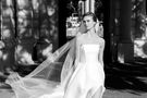 A Linien Brautkleid in cleanem Look aus edlem Mikado mit abnehmbaren Aermeln von Marylise 2026 The Power Of Love shooting5 – gesehen bei frauimmer-herrewig.de
