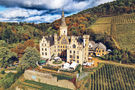 Schloss Arenfels in den Weinbergen – gesehen bei frauimmer-herrewig.de