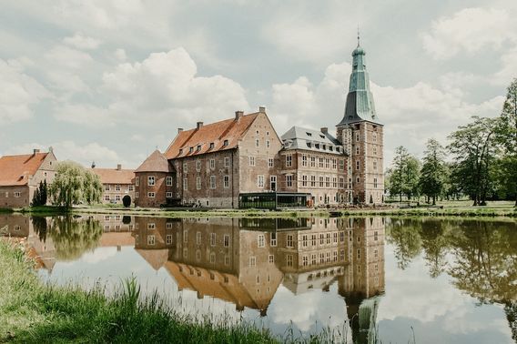 Hochzeitslocation Münsterland Schloss Raesfeld Freudentaumel – gesehen bei frauimmer-herrewig.de