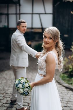 Brautpaar Hochzeit Koeln AP Fotografie – gesehen bei frauimmer-herrewig.de