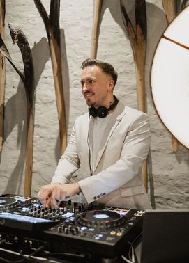 DJ TEE ONE – gesehen bei frauimmer-herrewig.de