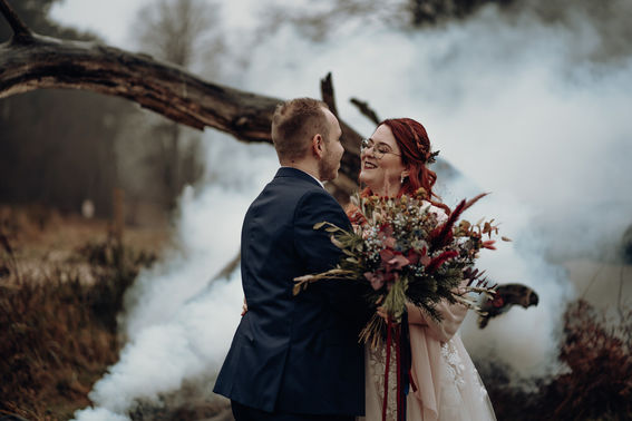 Hochzeitsfotografin Koeln Behind The Curtain Photography 12 – gesehen bei frauimmer-herrewig.de