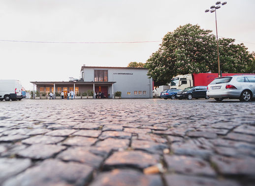 Hochzeitslocation Alte Versteigerungshalle 2 – gesehen bei frauimmer-herrewig.de