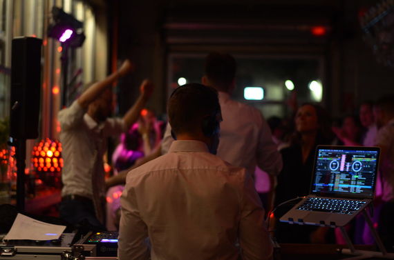 DJ Q-Logne – gesehen bei frauimmer-herrewig.de