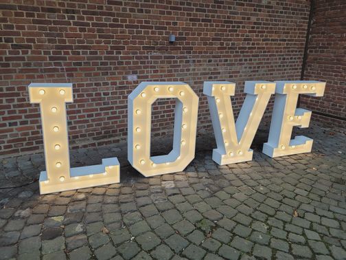 LOVE Buchstaben ausleihen – gesehen bei frauimmer-herrewig.de
