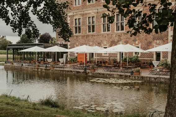 Freie Trauung Münsterland Schloss Raesfeld Freudentaumel – gesehen bei frauimmer-herrewig.de