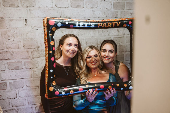 Fotobox Props – gesehen bei frauimmer-herrewig.de