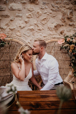 Bride and groom wedding table Sarah Fudali Weddings – gesehen bei frauimmer-herrewig.de