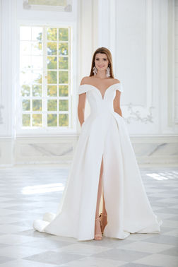 Brautkleid mit Beinschlitz ADORNIA BRAUTMODE Siegburg – gesehen bei frauimmer-herrewig.de