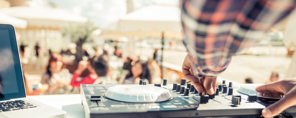 Image manager slider dj hochzeit wedding hochzeitstanz party mallorca music sound concepts – gesehen bei frauimmer-herrewig.de