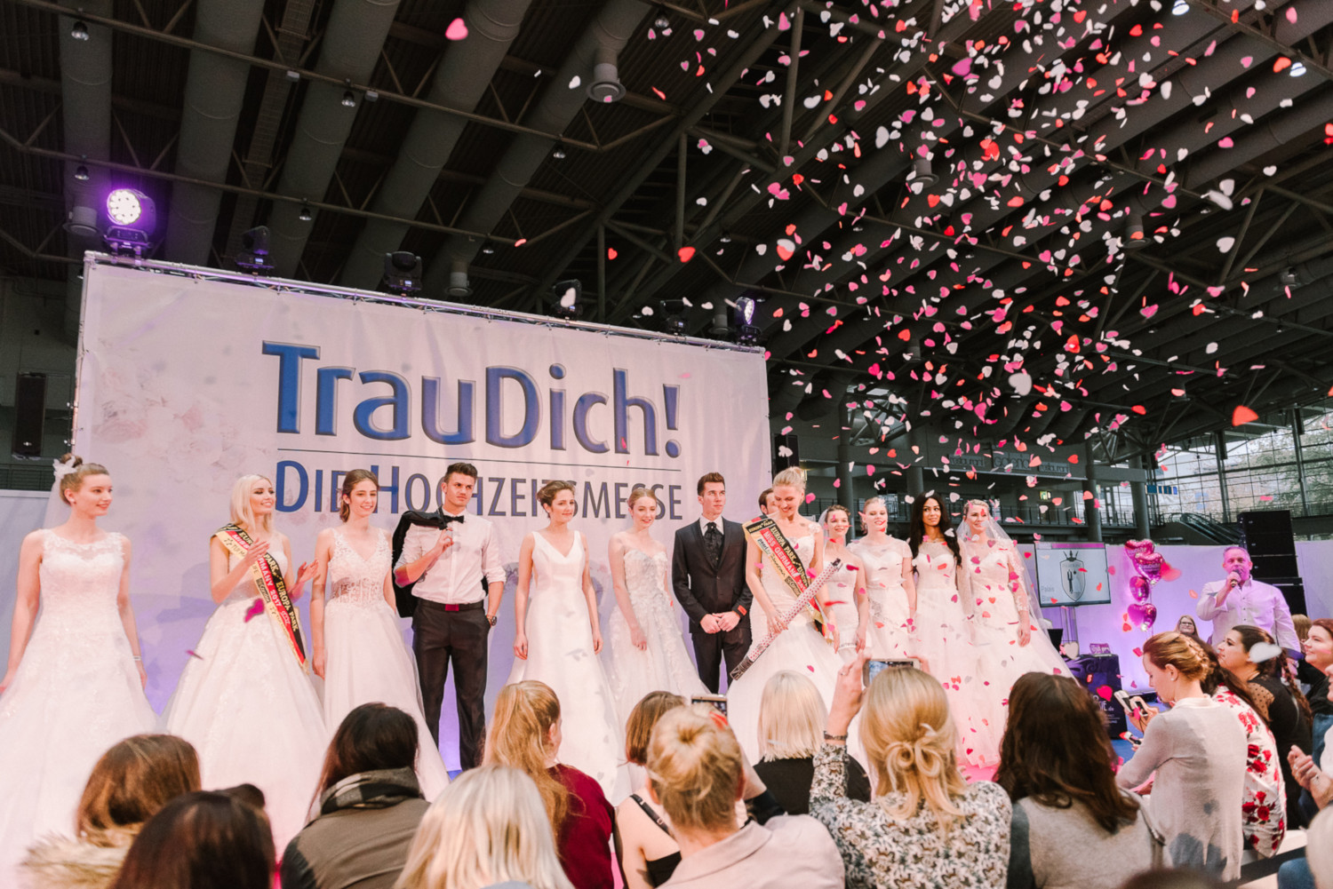 Hochzeitsmesse TrauDich Duesseldorf 2018 2019 mareikemurray traudich team 126 – gesehen bei frauimmer-herrewig.de