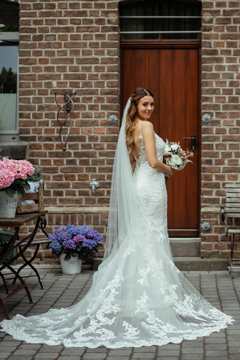 HochzeitsfotografKoeln BrautKleid AuthenticWeddingPhotography HochzeitsfotografDuesseldorf Hochzeitsfotograf HochzeitsfotografNRW AndreBastosFotografie53 – gesehen bei frauimmer-herrewig.de