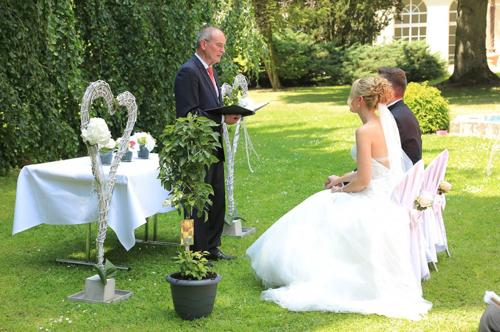 Бесплатная свадебная церемония - на сайте frauimmer-herrewig.de